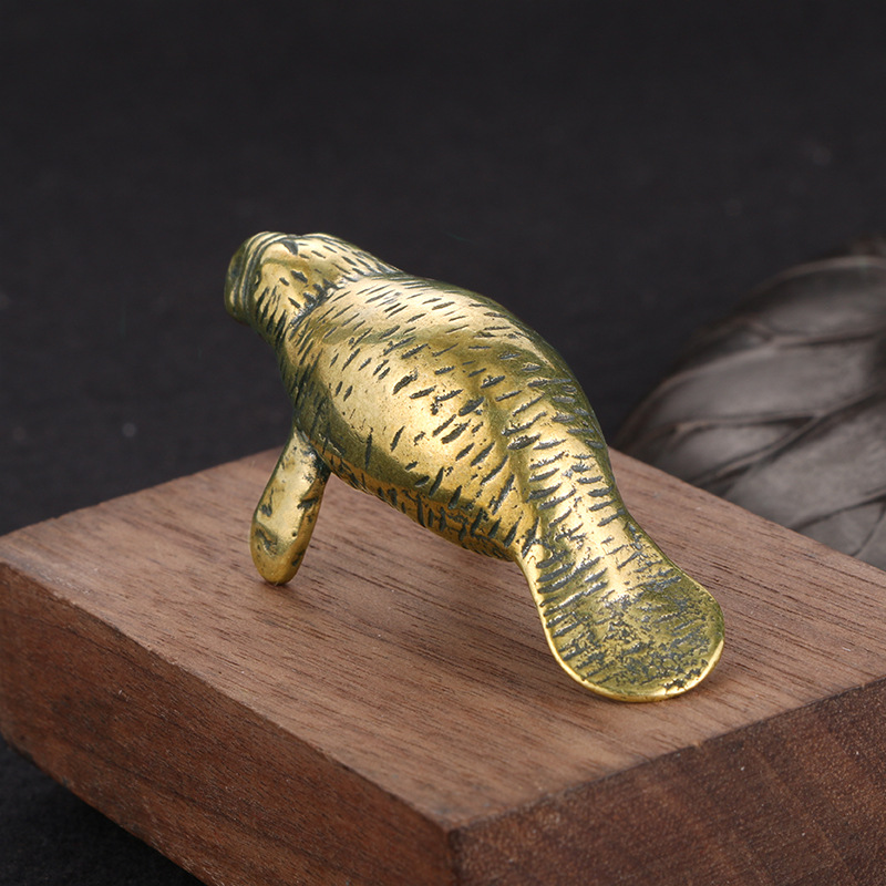 Figurines décoratives en laito - Office Furniture Loft avis et prix